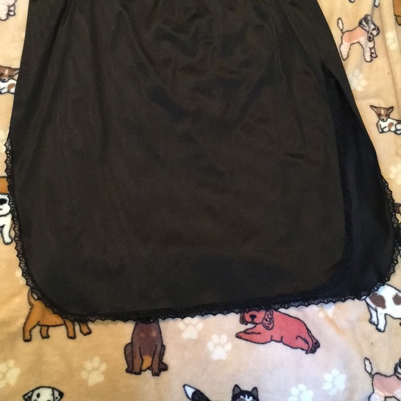 Pretty vintage black half slip by Vanity Fair - Picture 7 of 8